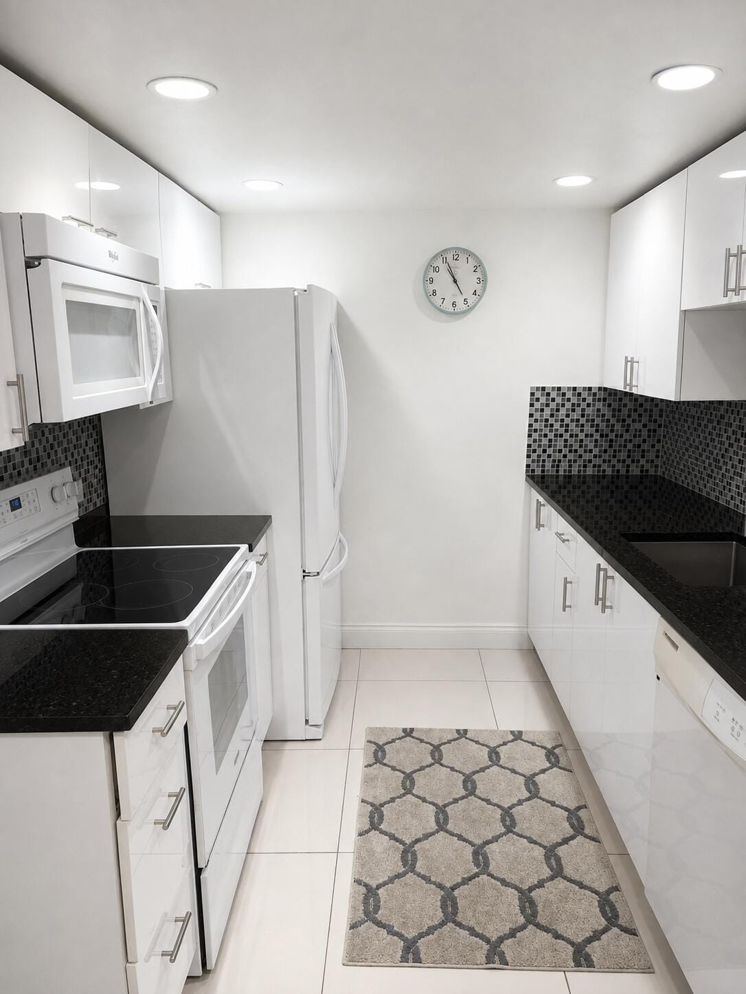 4302 MARTINIQUE Circle J3 — photo 3