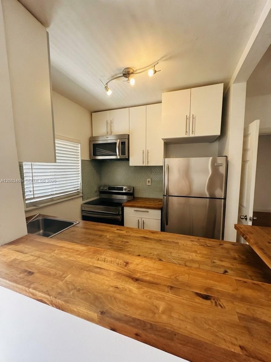 648 NE 80th Street 10, Miami, FL 33138