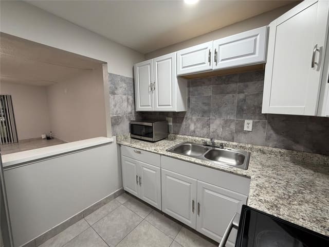 4138 NW 88th Avenue 107, Coral Springs, FL 33065