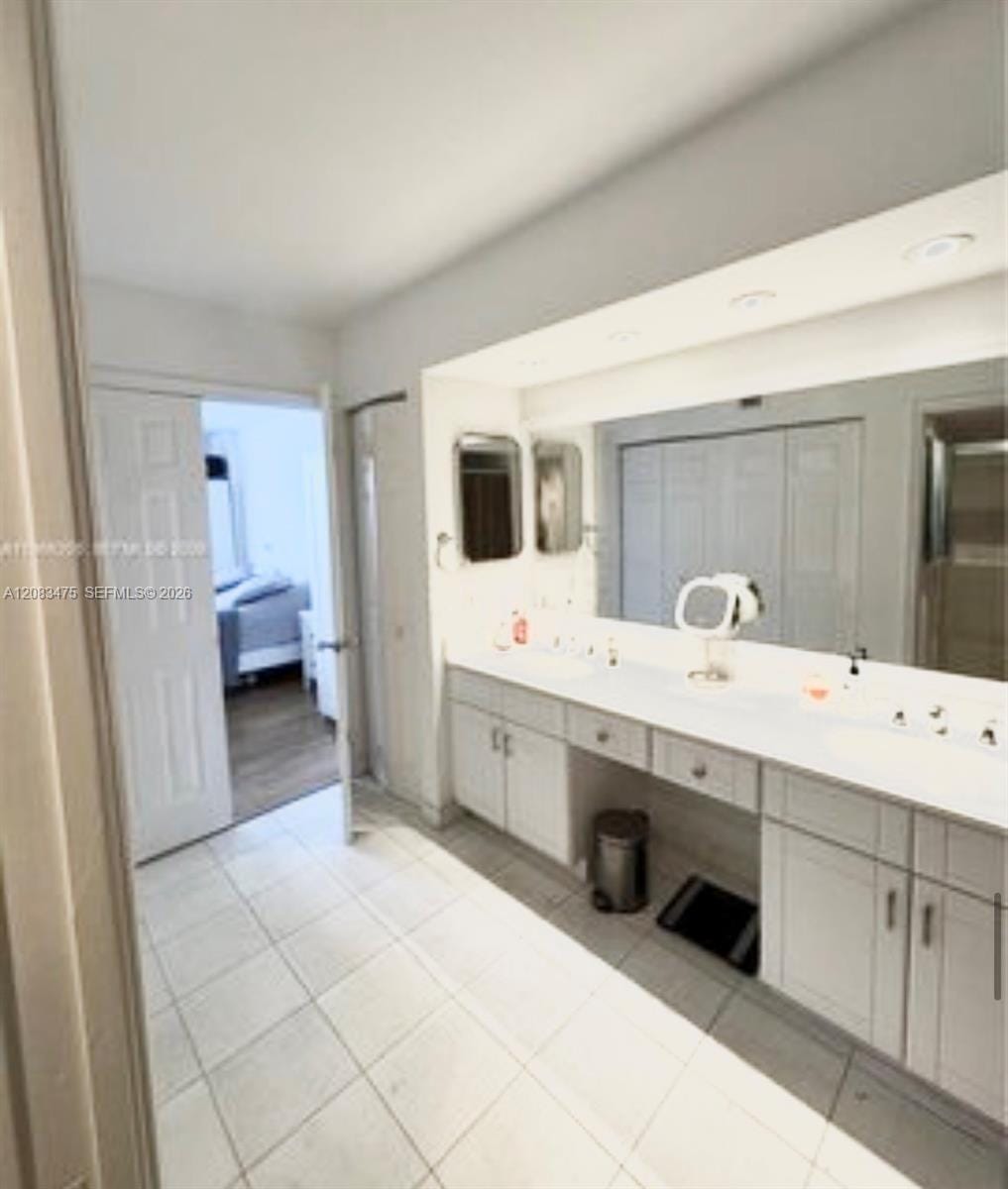 3530 Mystic Pointe Drive 3003 — photo 9