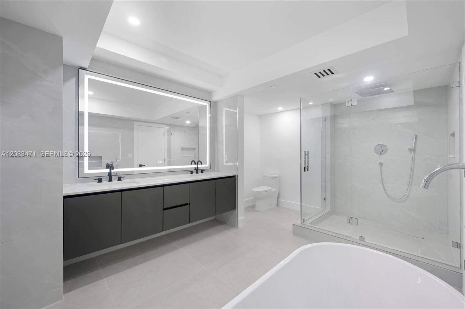 20281 E Country Club Drive 1008, Aventura, FL 33180 photo 24