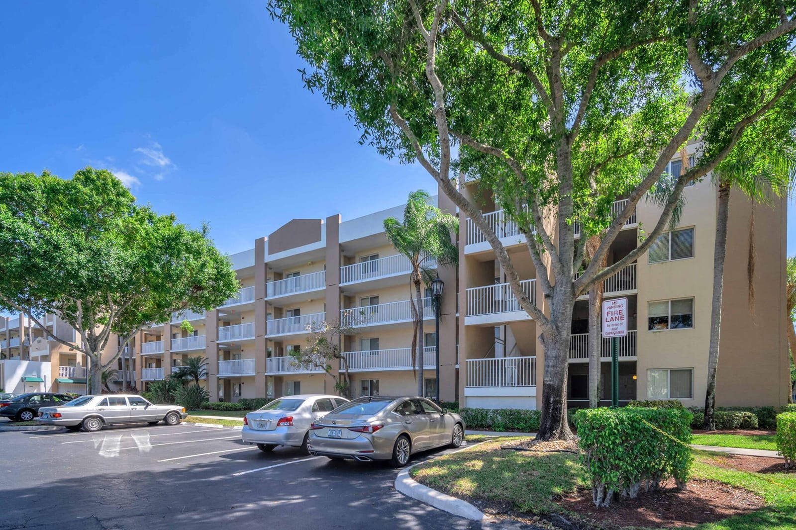 9560 Weldon Circle J210 — photo 2