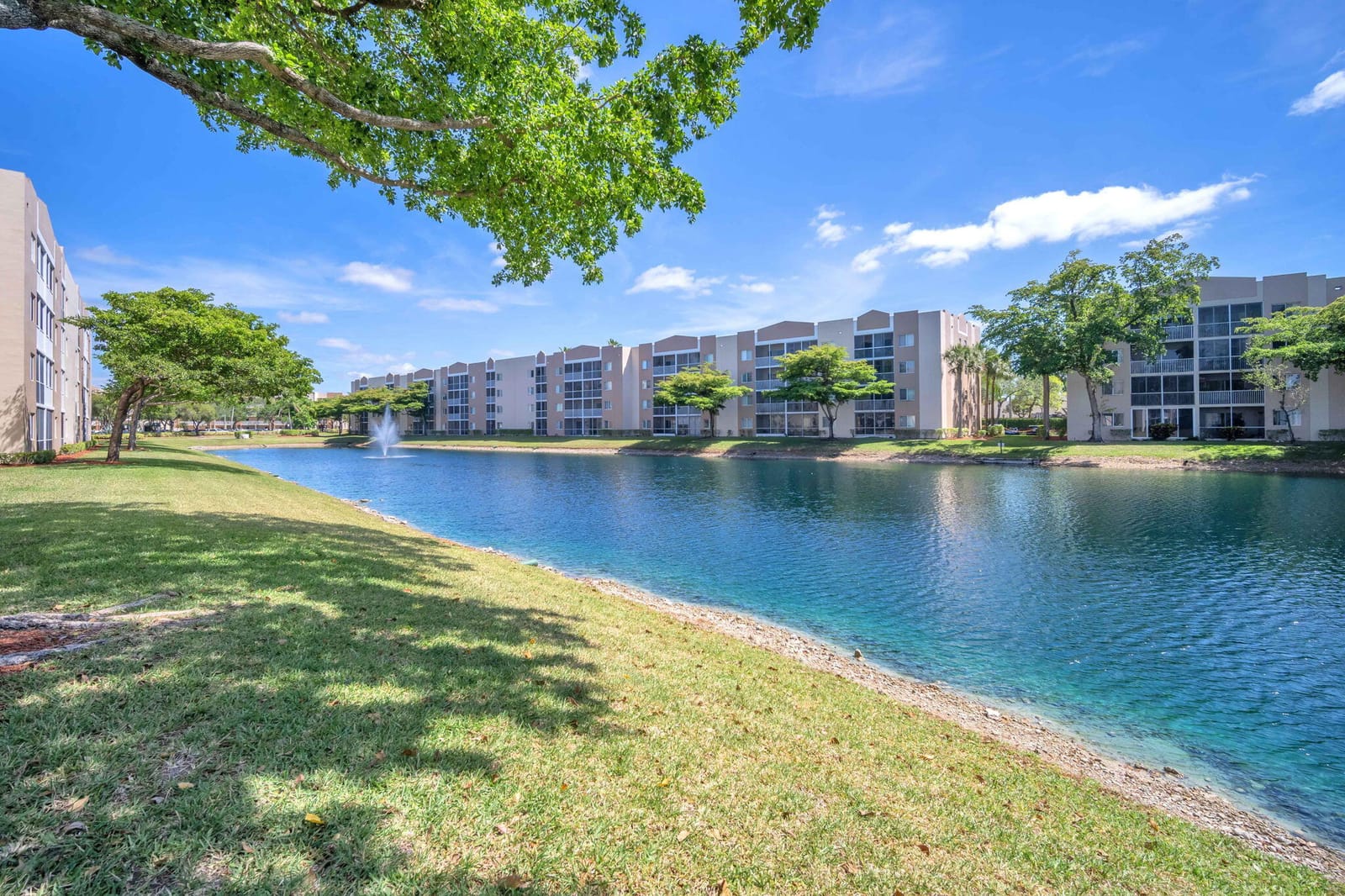 9560 Weldon Circle J210 — photo 4