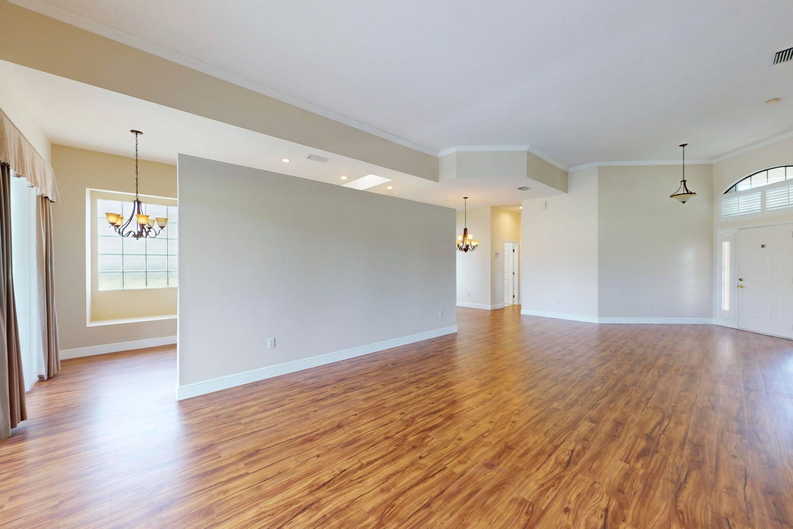 433 SW JEFFERSON Circle — photo 7
