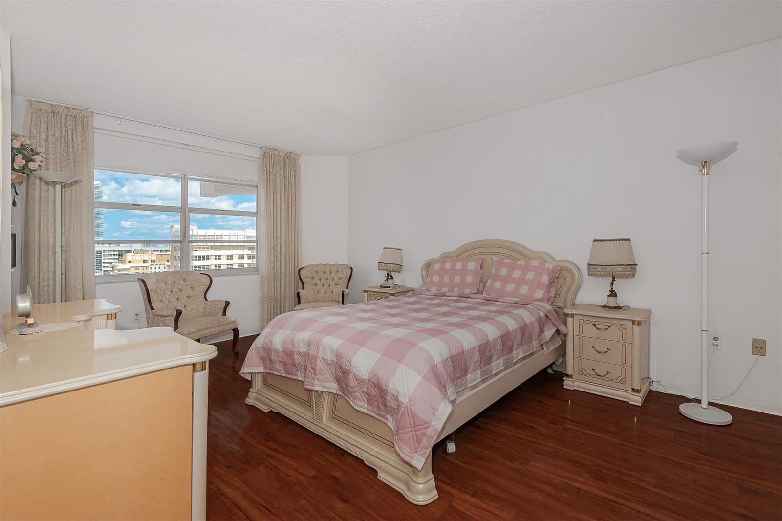 1980 S OCEAN Drive 22P, Hallandale Beach, FL 33009 photo 22