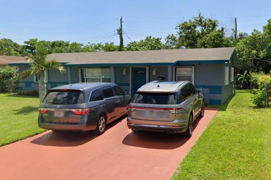 650 SW 28TH Way, Fort Lauderdale, FL 33312 photo 1