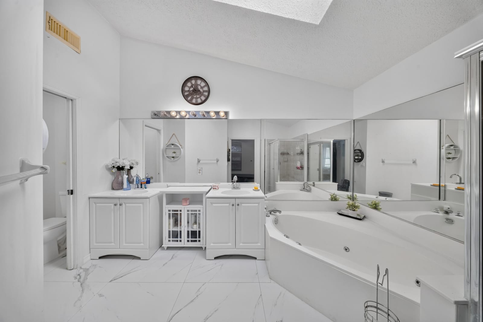 1792 SW COCHRAN Street — photo 9