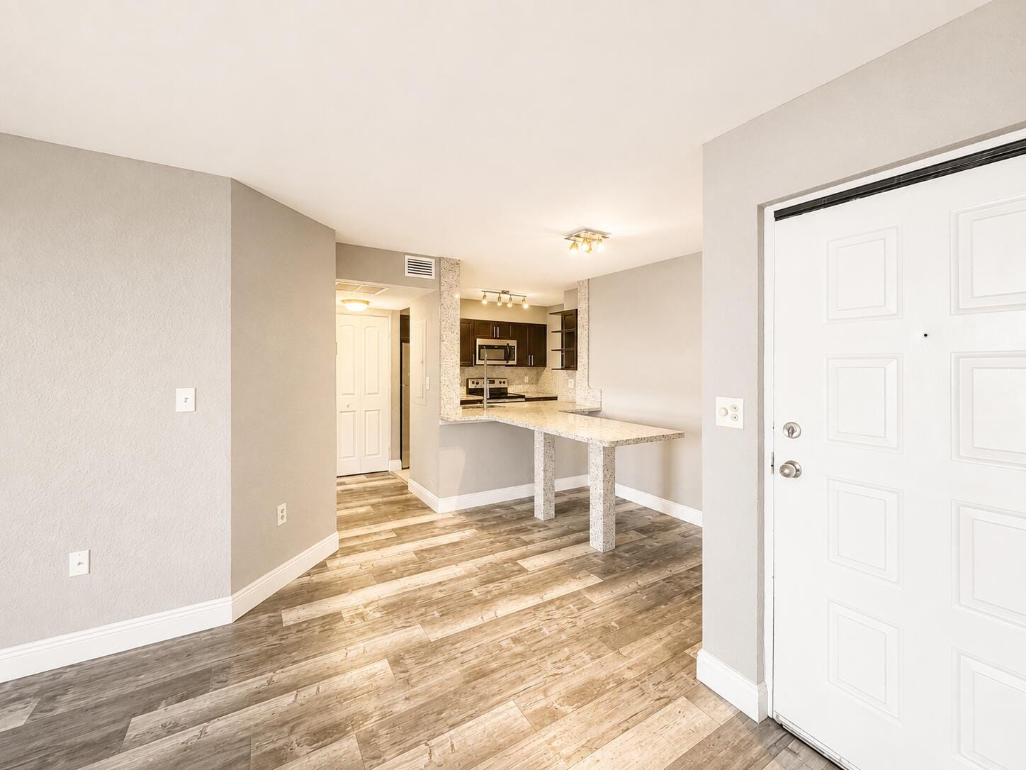 2831 N Oakland Forest Drive 101, Oakland Park, FL 33309 photo 5