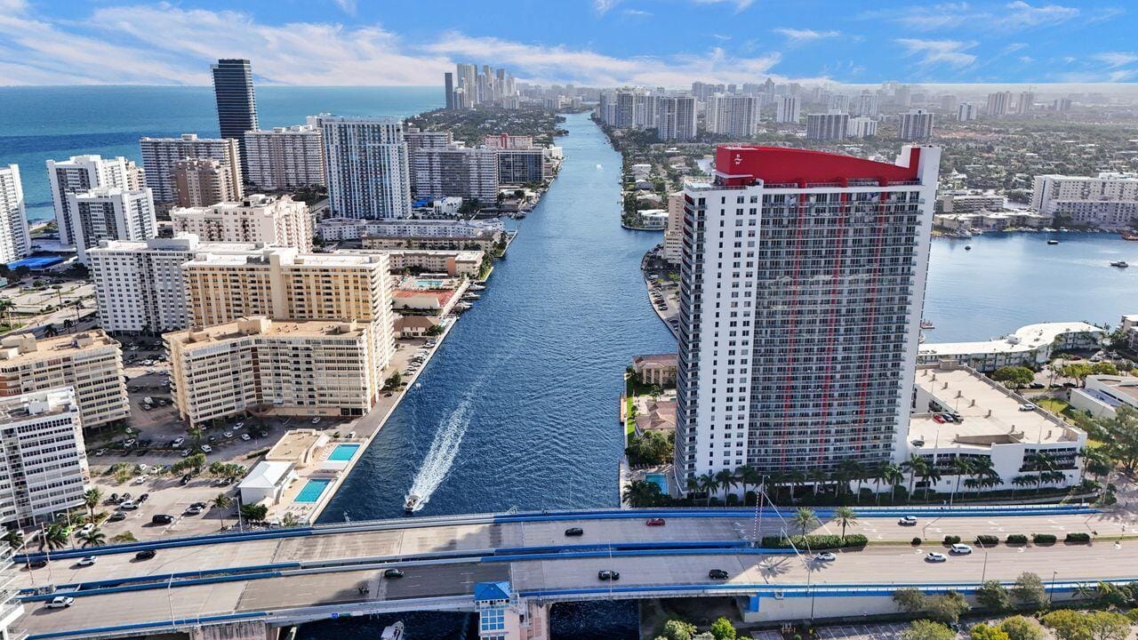 2600 E HALLANDALE BEACH Boulevard T3210, Hallandale Beach, FL 33009