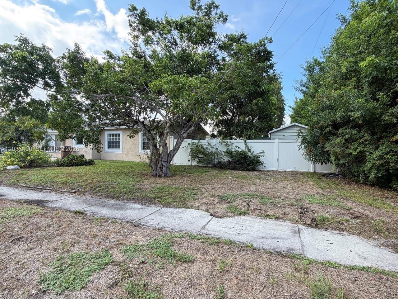 231 NW 4th Street, Deerfield Beach, FL 33441 photo 20