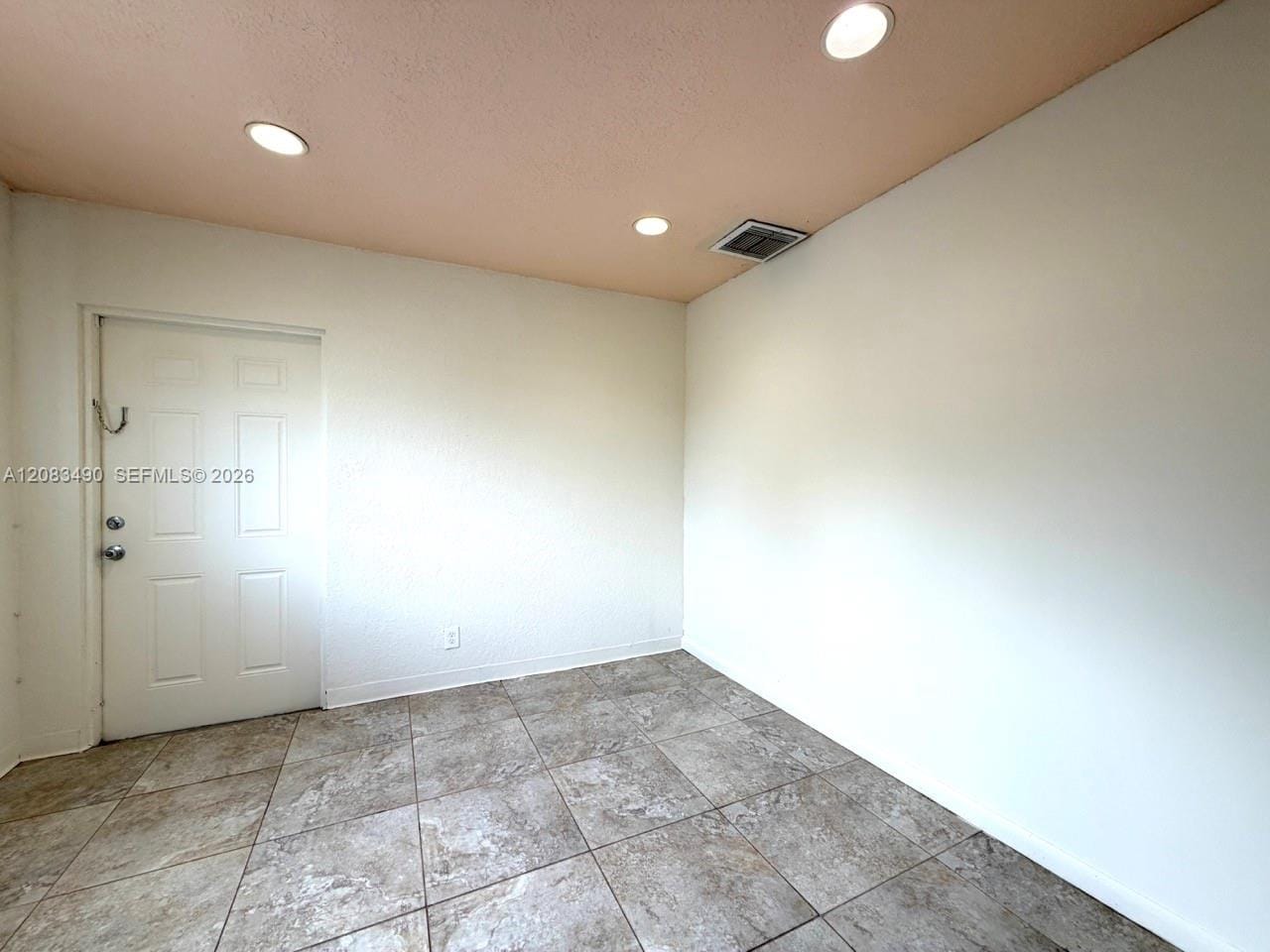 231 NW 4th Street — photo 4