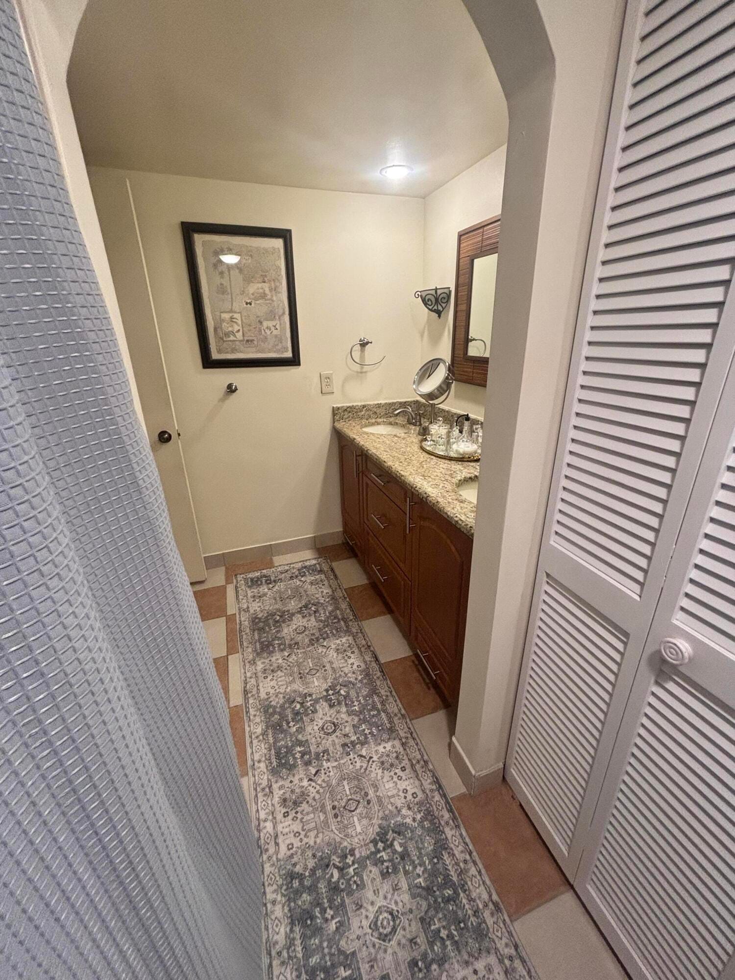 113 W LAKE ARBOR Drive, Palm Springs, FL 33461 photo 20