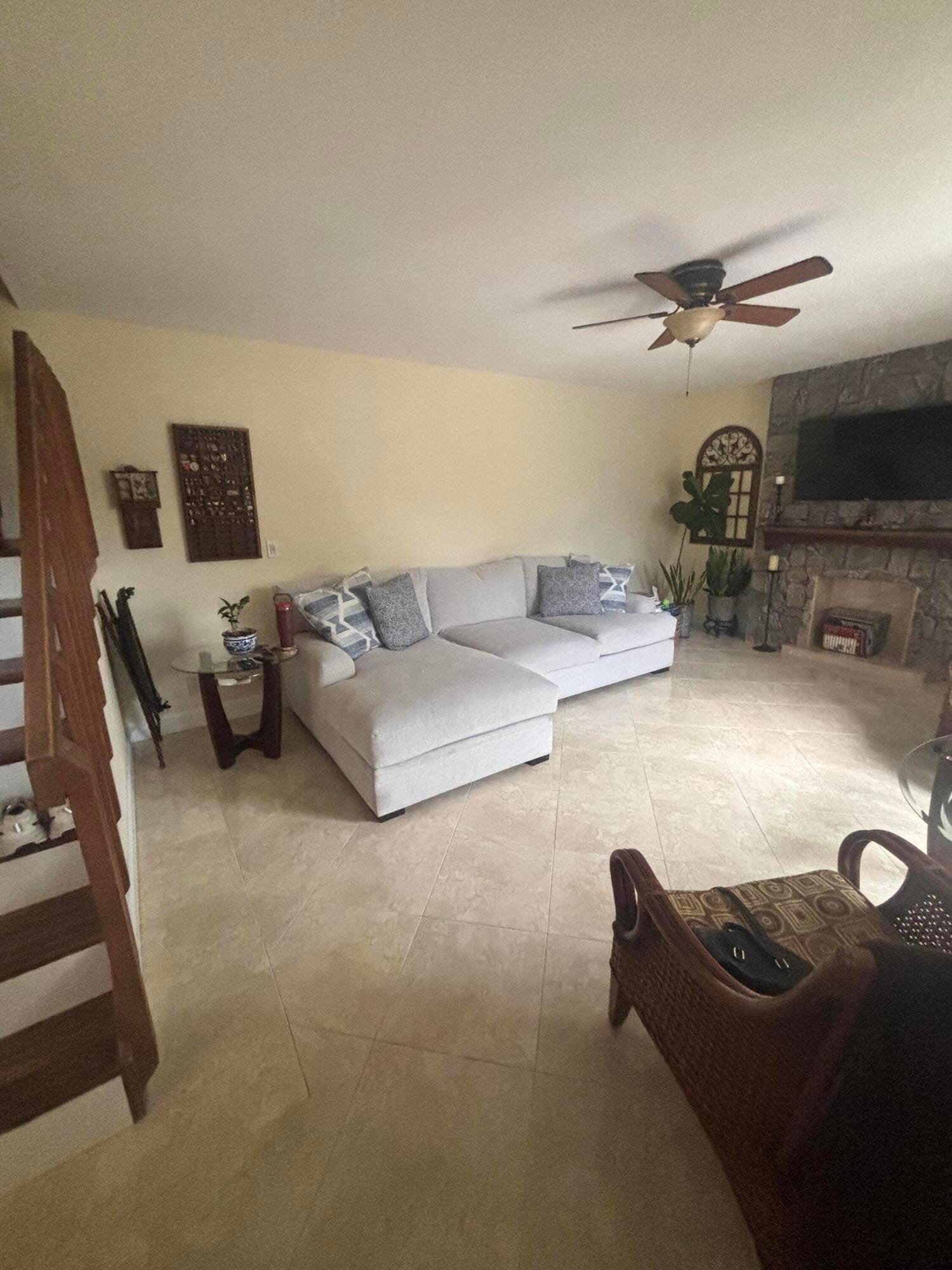 113 W LAKE ARBOR Drive — photo 6