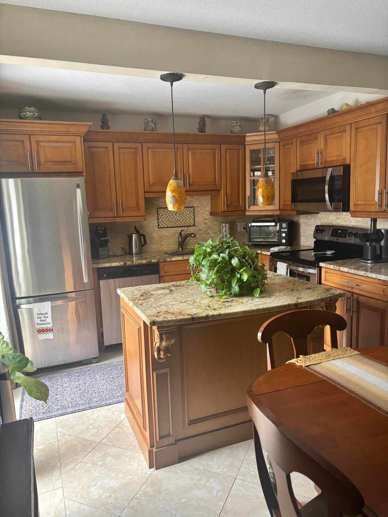 113 W LAKE ARBOR Drive