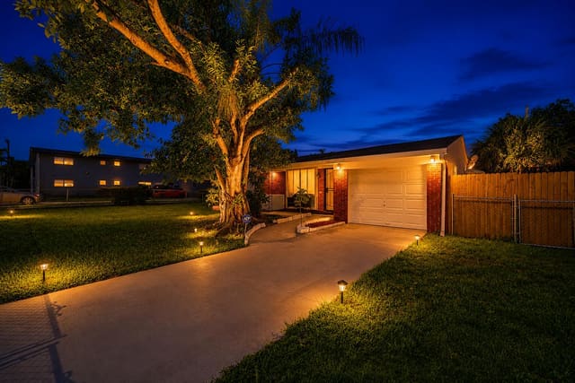 1716 N 25TH Avenue, Hollywood, FL
