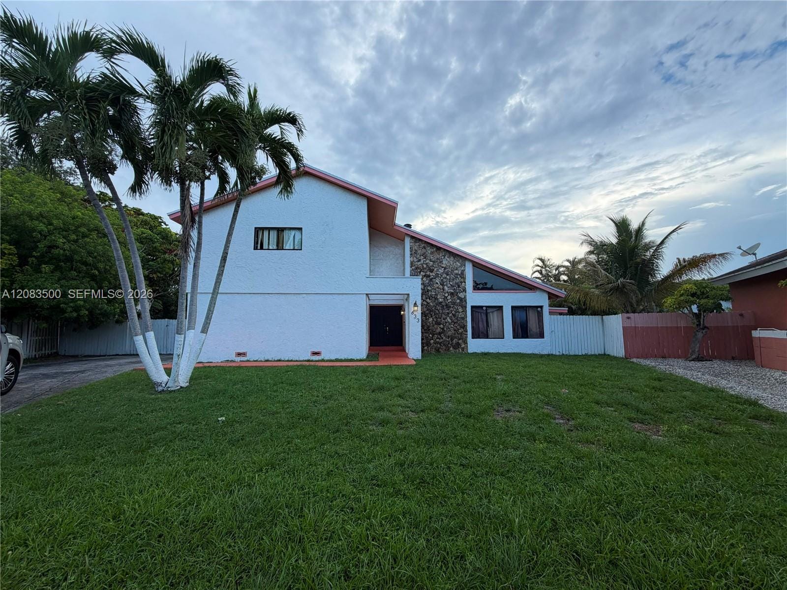 633 NE 204th Lane 633, Miami, FL 33179