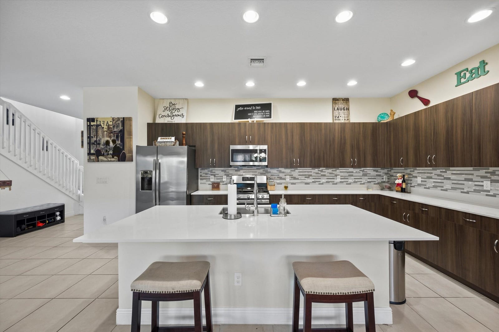 16426 SANDY SHORE Drive — photo 11