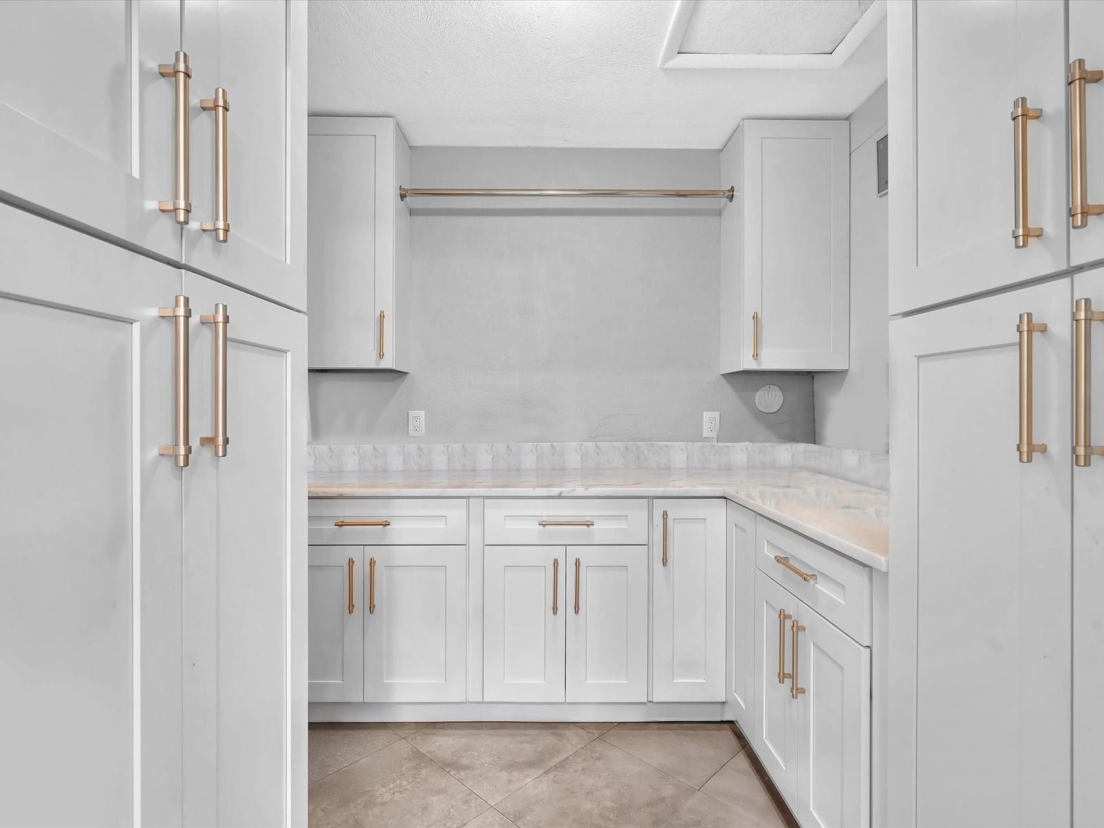 905 SE 13TH Court — photo 12