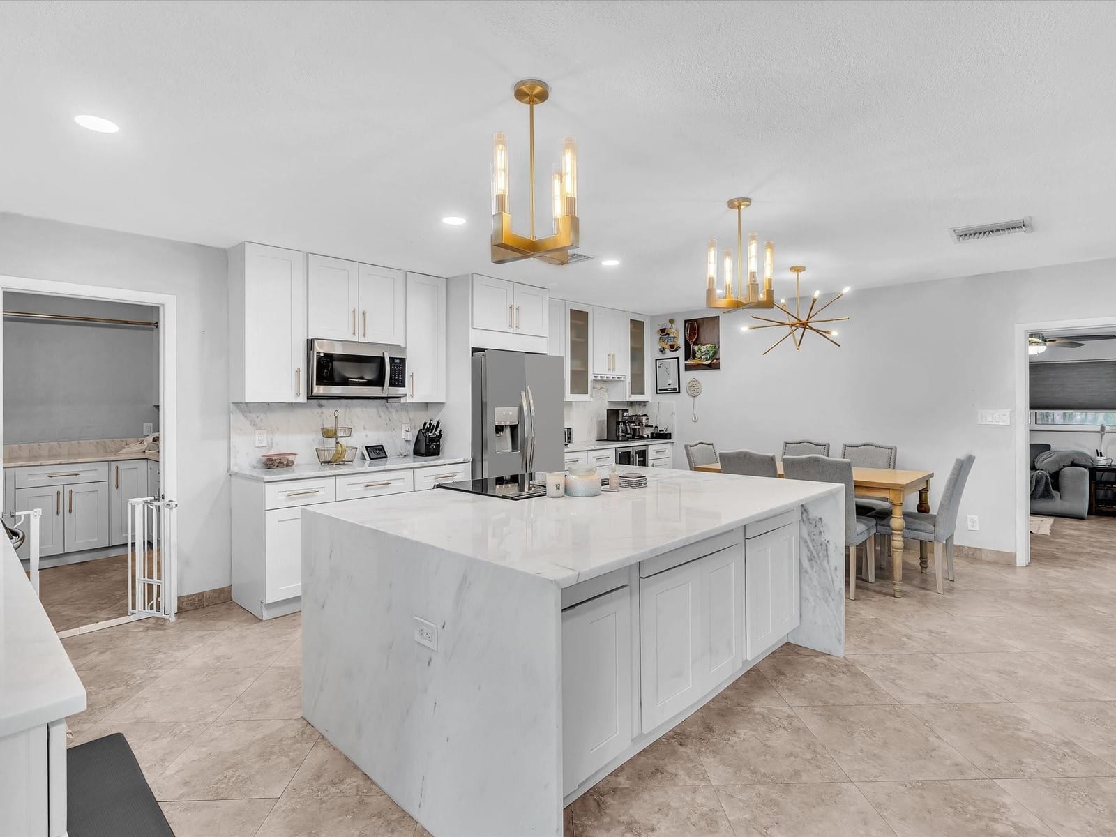 905 SE 13TH Court — photo 9