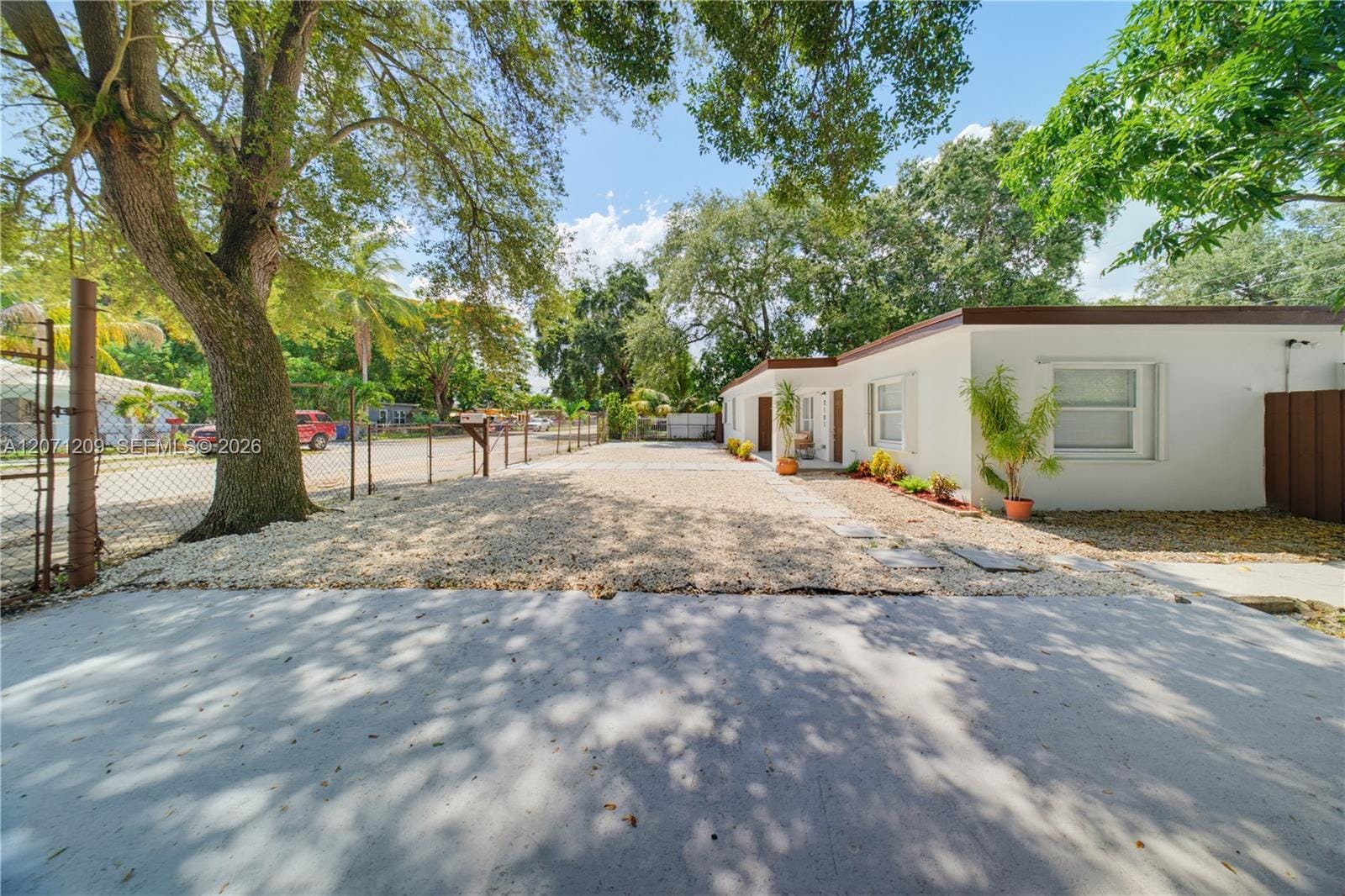 2101 NW 93rd Terrace, Miami, FL 33147 photo 4