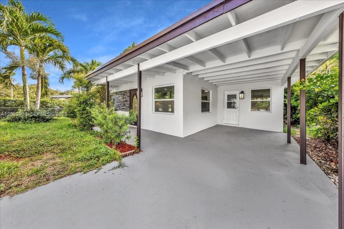 535 NW 23rd Avenue