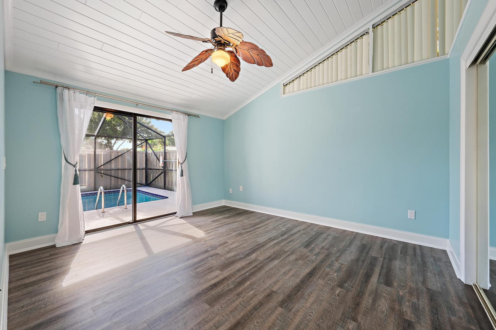 5896 Golden Eagle Circle — photo 10