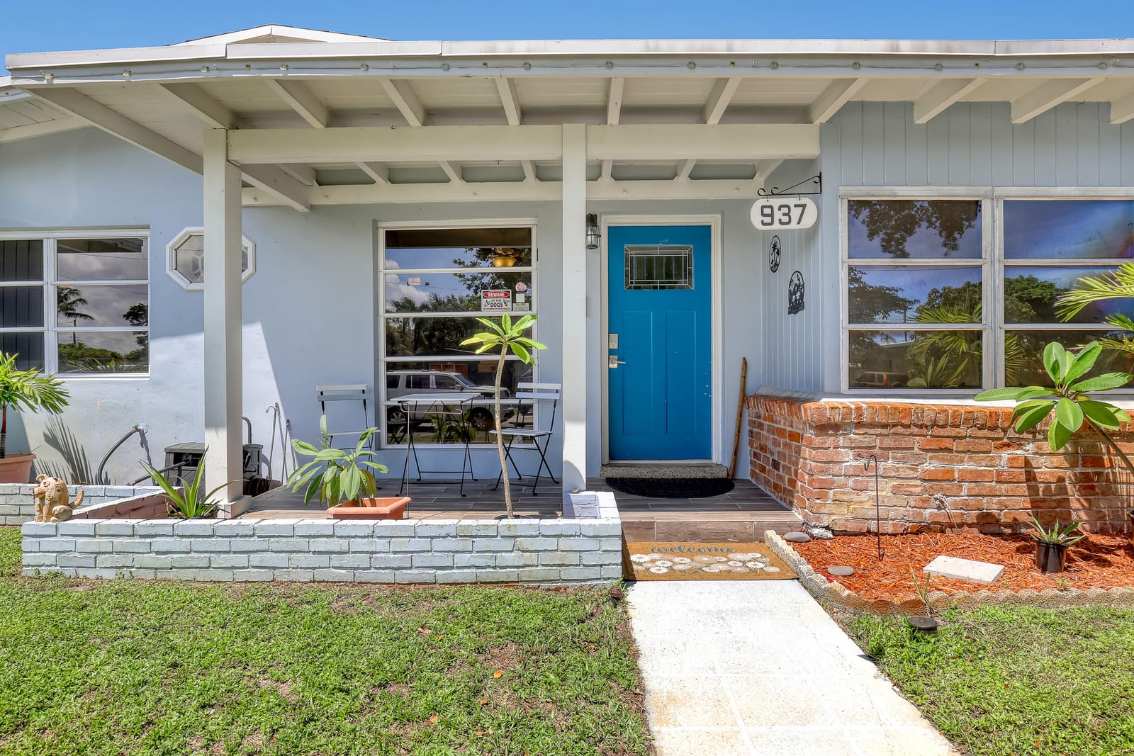 937 W DUVAL Street — photo 3