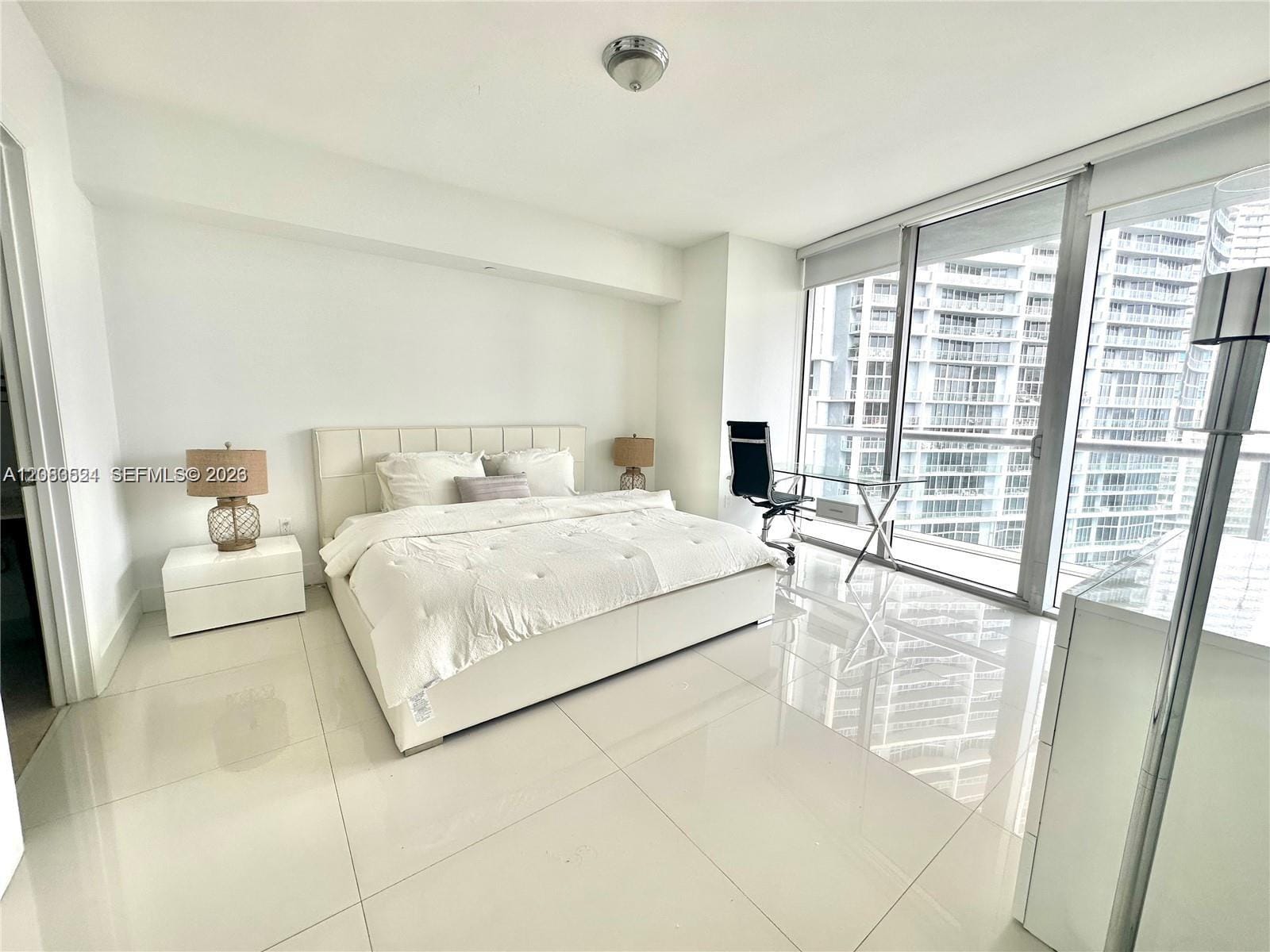 495 Brickell Avenue 2702 — photo 3