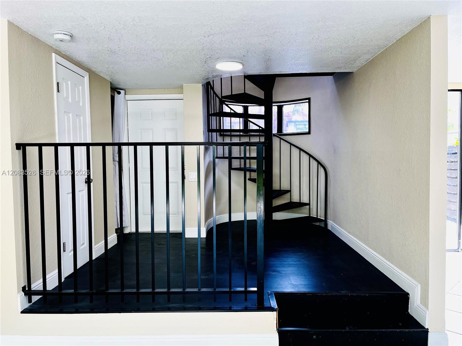 7015 SW 111th Place — photo 3
