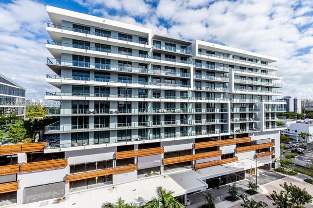 2960 NE 207th Street 1005, Aventura, FL 33180