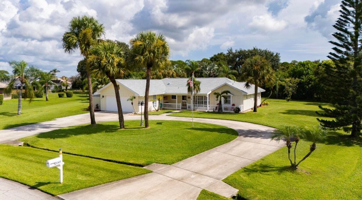 2643 SE Emmett Road, Port St. Lucie, FL 34952
