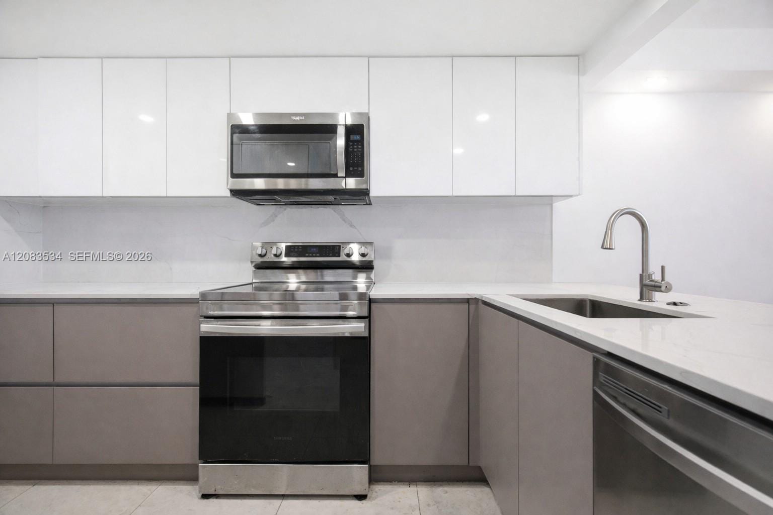 1717 N Bayshore Drive A-3354 — photo 6