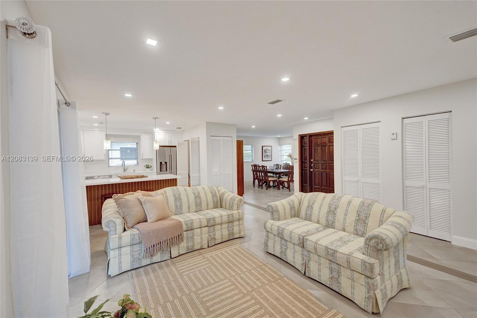 10214 SW 26th Terrace, Miami, FL 33165 photo 4