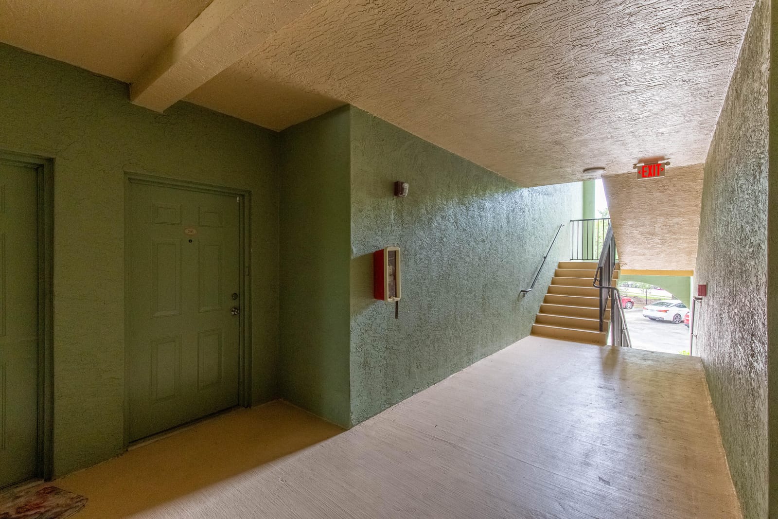 350 Crestwood Circle 203, Royal Palm Beach, FL 33411 photo 3