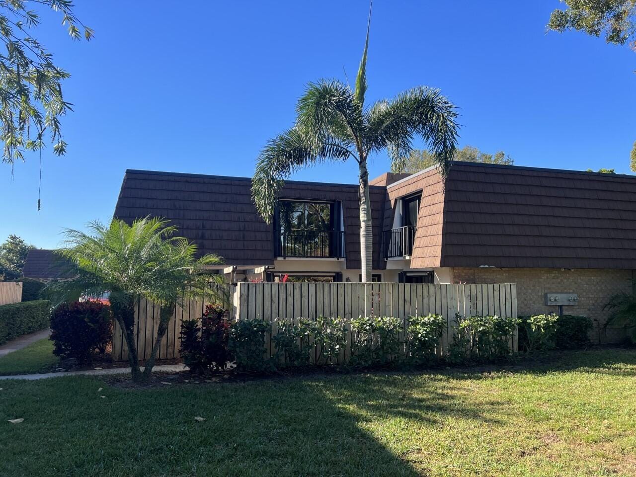 2004 20th Lane, Palm Beach Gardens, FL 33418