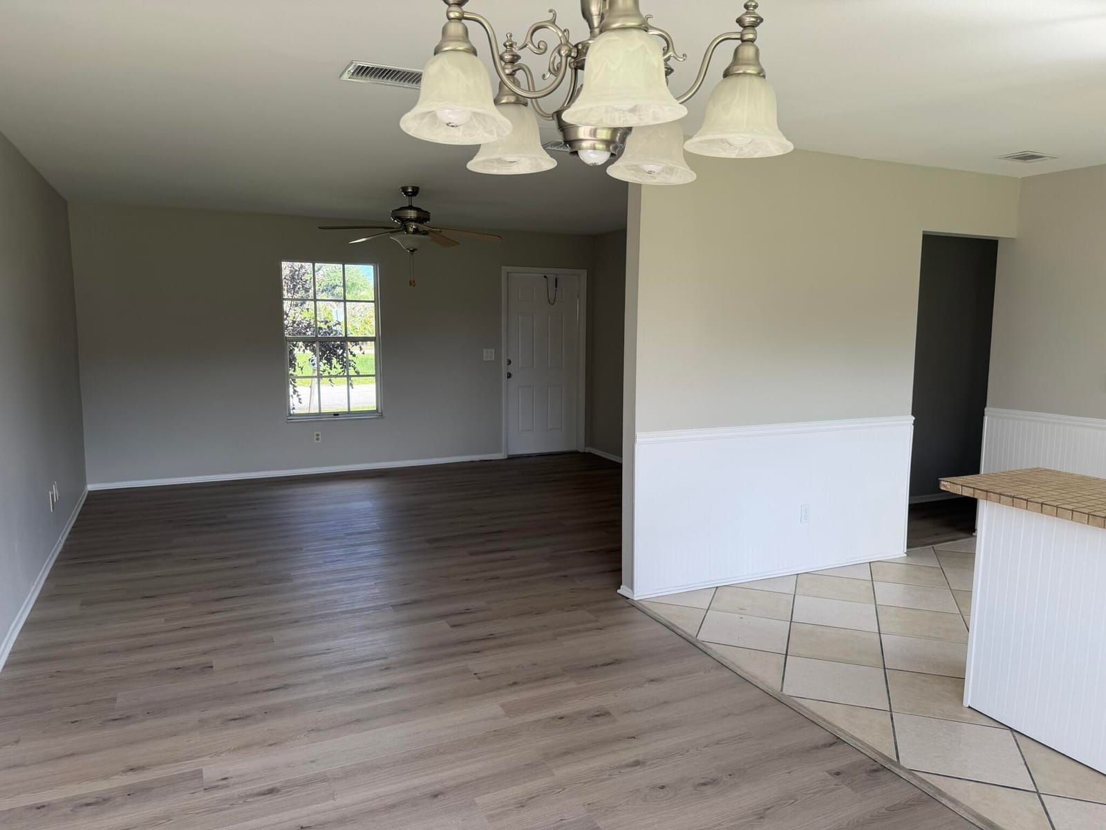 2931 SW BIRTLE Court — photo 2