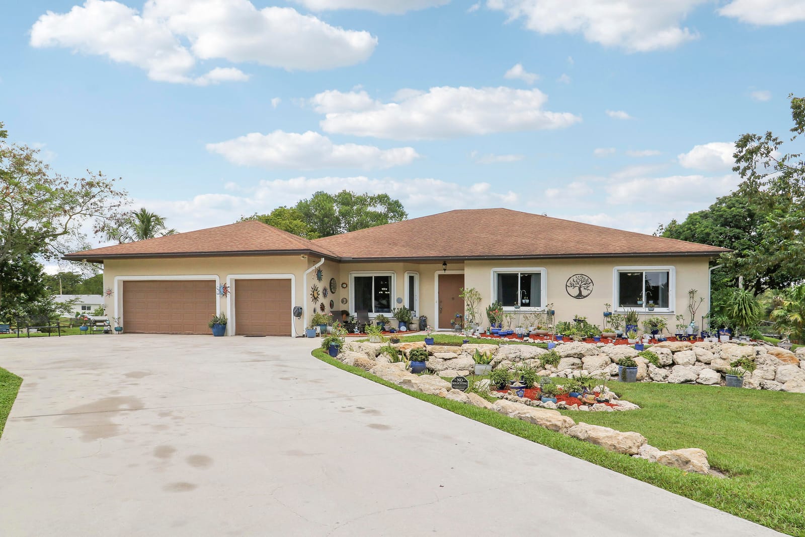 20231 SW 49TH Court — photo 4