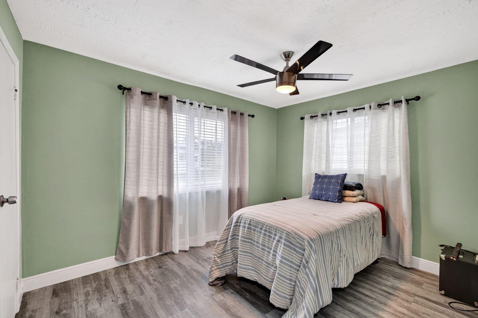 2333 NW 82ND Way NW, Sunrise, FL 33322 photo 18