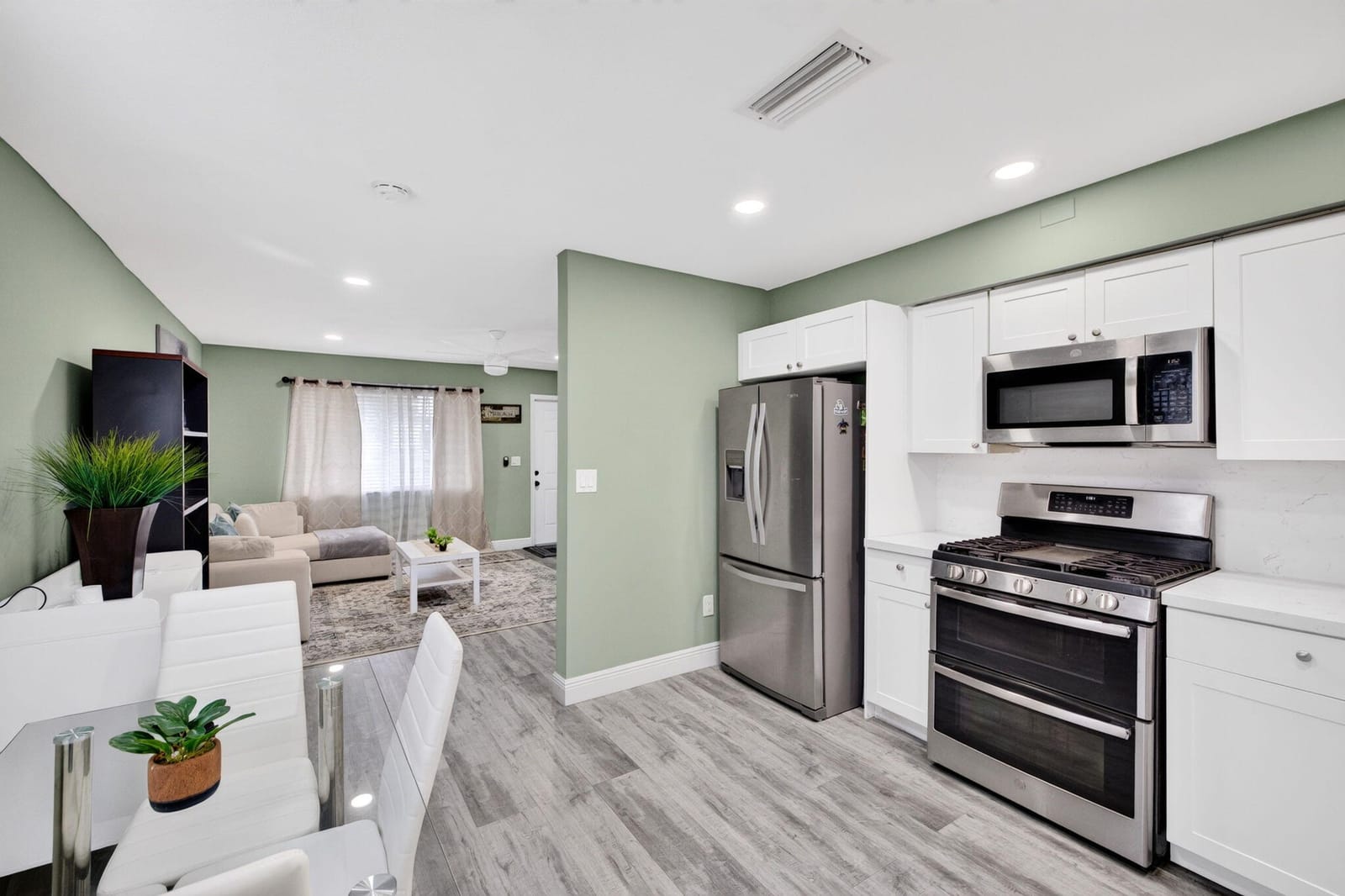 2333 NW 82ND Way NW — photo 9
