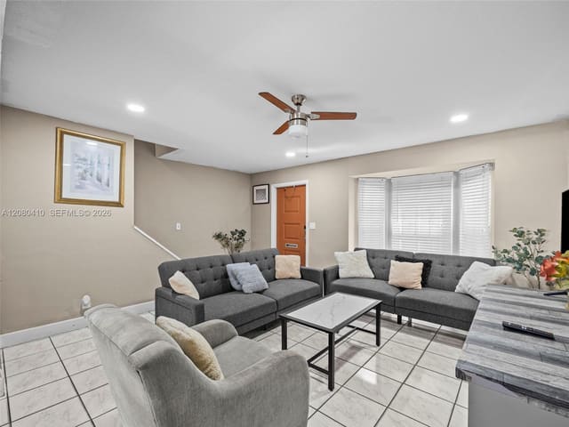 3609 Townhouse Court 3609, West Palm Beach, FL 33407