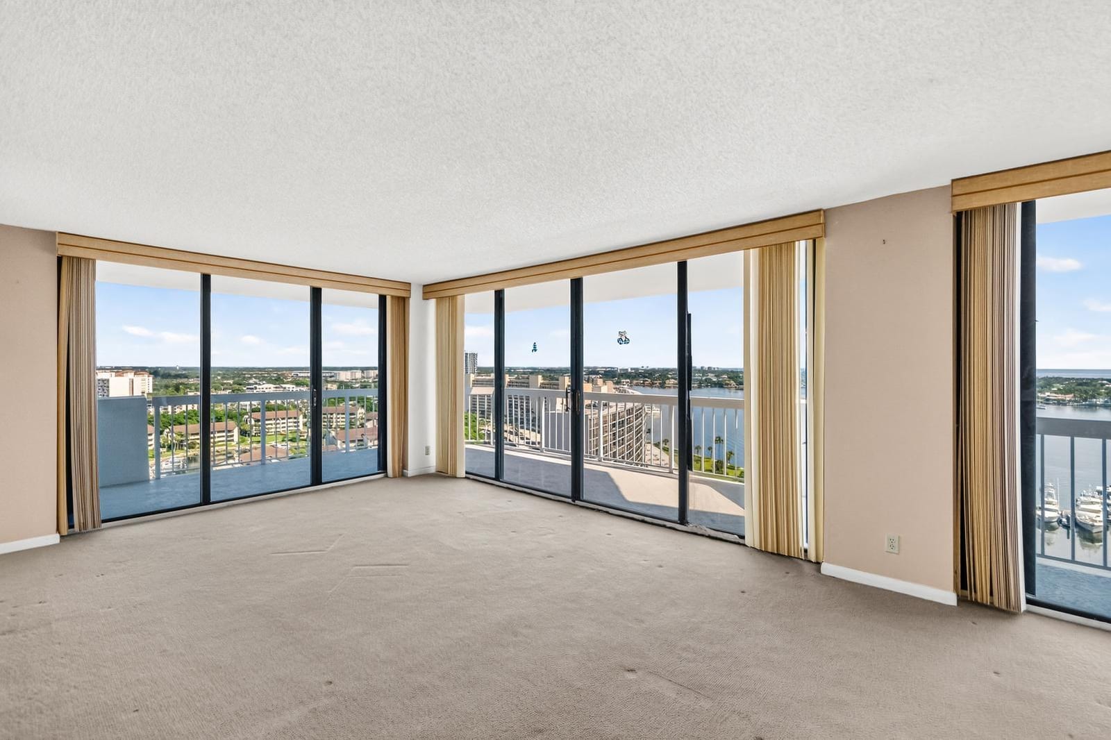 123 Lakeshore Drive 1945 — photo 5