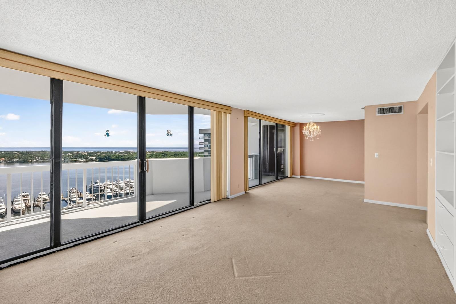 123 Lakeshore Drive 1945 — photo 6