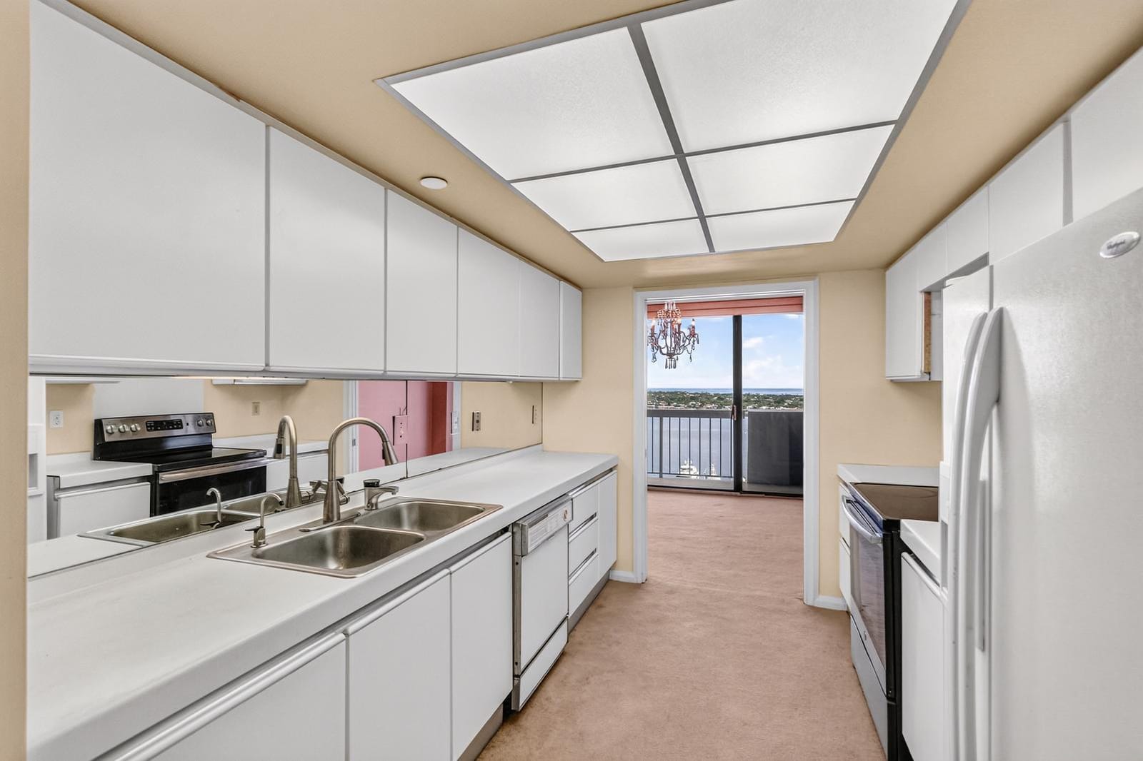 123 Lakeshore Drive 1945 — photo 10