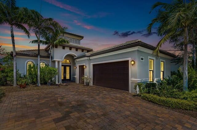 183 Calmo Circle, Tesoro, Port St. Lucie, FL