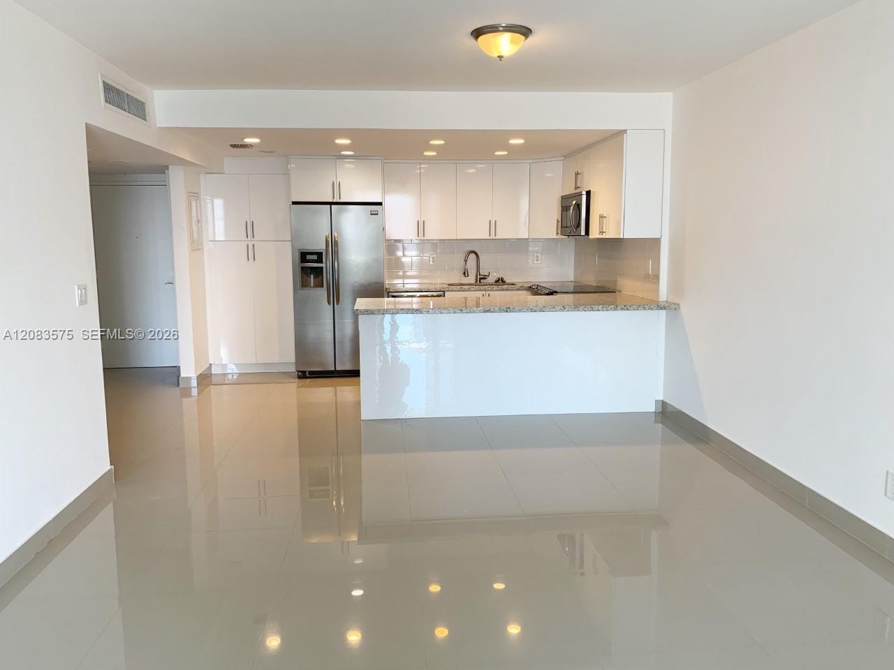 19390 Collins Avenue 805 — photo 7