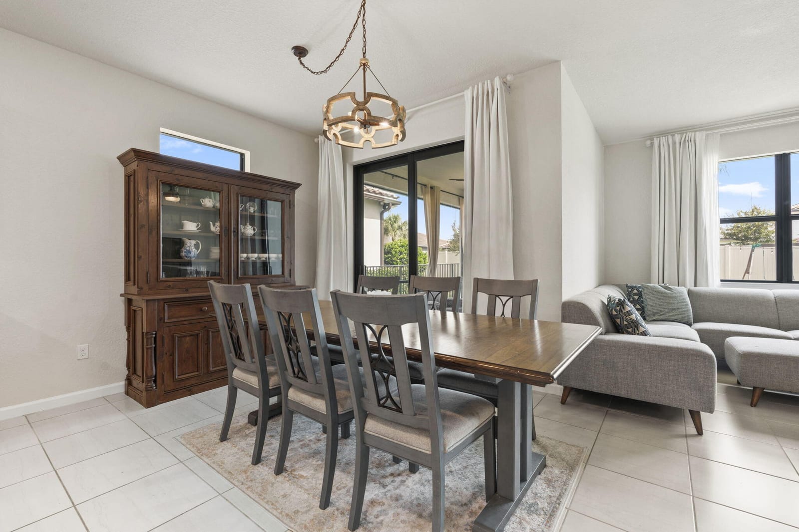 535 SE VILLANDRY Way — photo 8