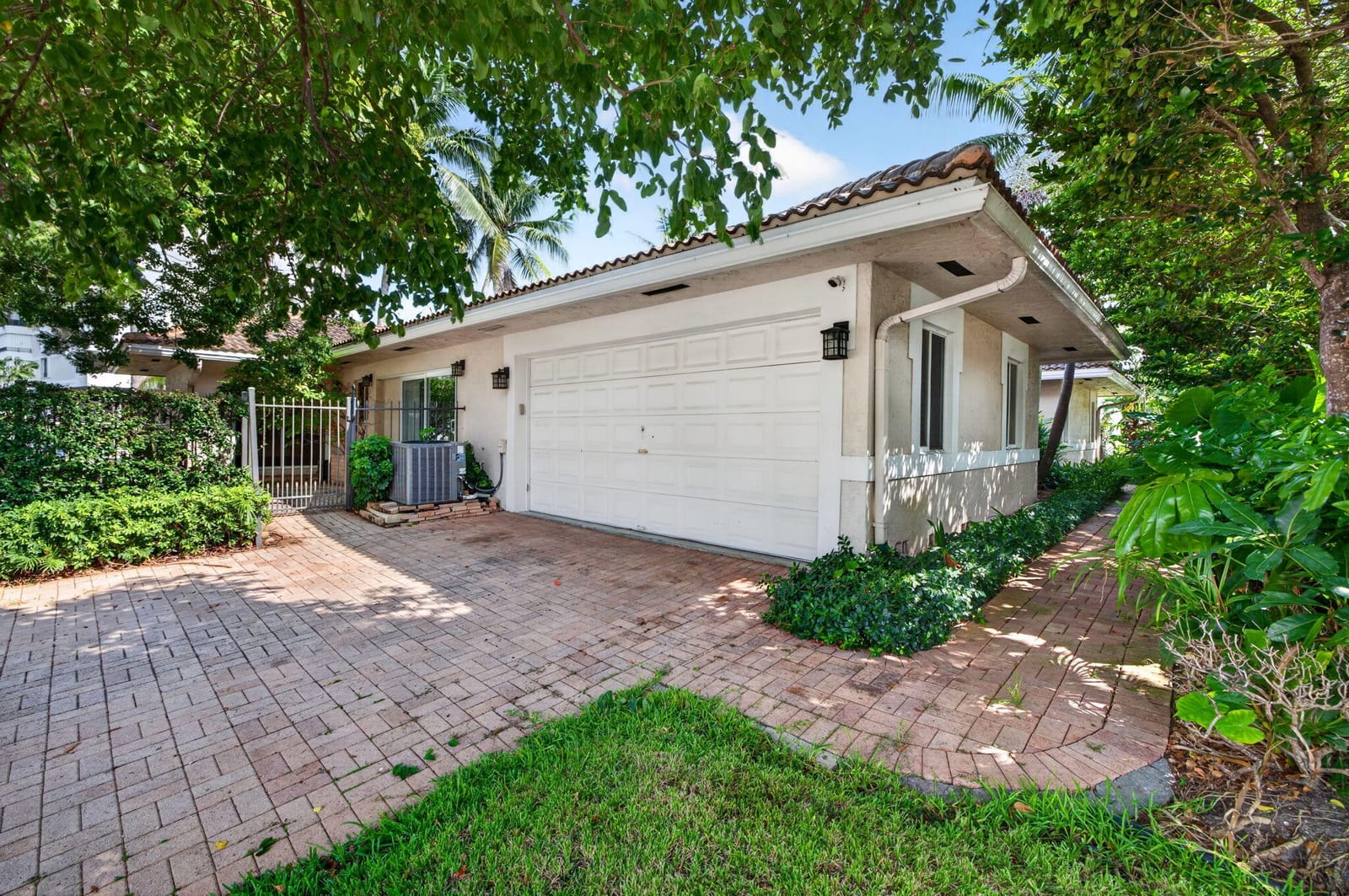 1920 E Terra Mar Drive, Lauderdale-By-The-Sea, FL 33062 photo 4