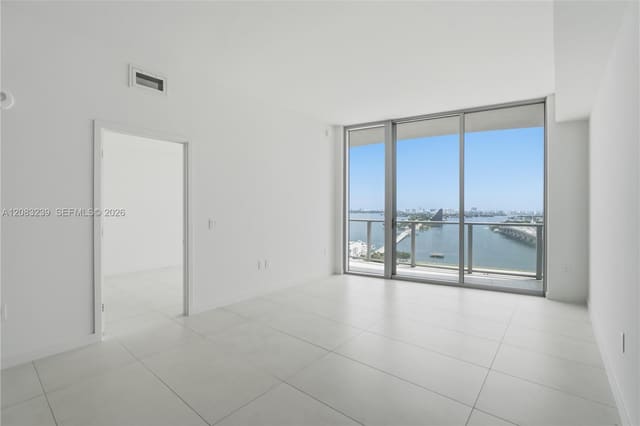 1400 Biscayne Boulevard 2104, Miami, FL 33132