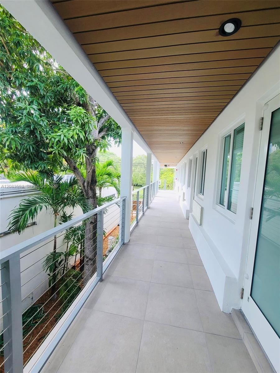 220 Collins Avenue 8B — photo 2