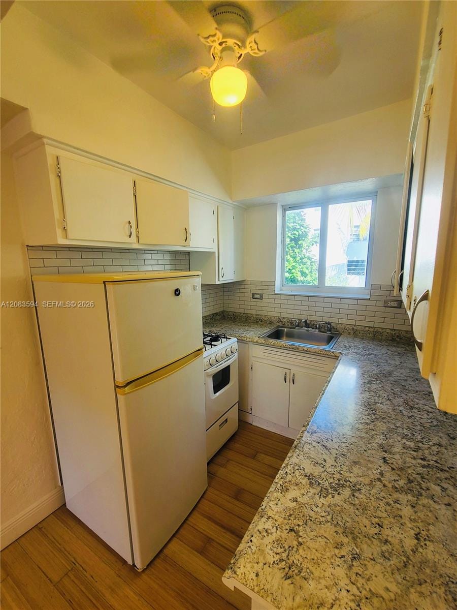 220 Collins Avenue 8B — photo 5